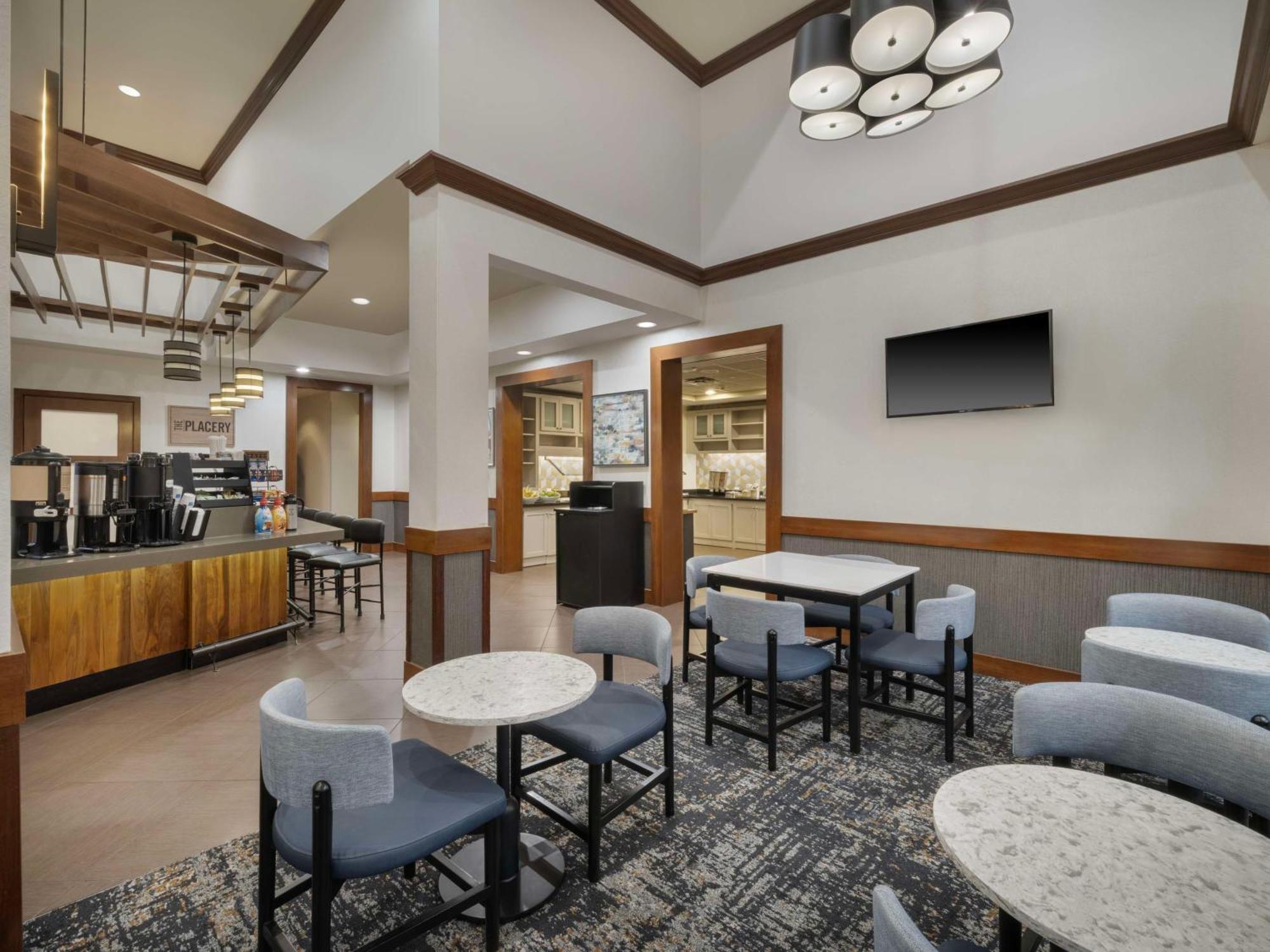 Hyatt Place Tampa Busch Gardens Exterior foto